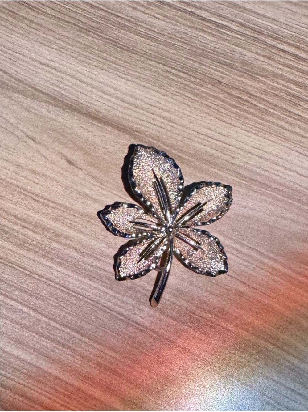 Vintage Sarah Coventry Gold Tone Leaf Brooch